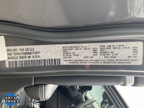 Used 2022 Jeep Grand Cherokee Limited 4xe image 22