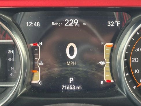 Used 2023 Jeep Wrangler Unlimited Rubicon image 25