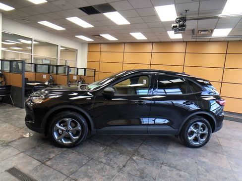 Used 2025 Ford Escape ST-Line AWD/4WD image 4