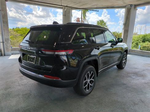 New 2025 Jeep Grand Cherokee Limited image 5