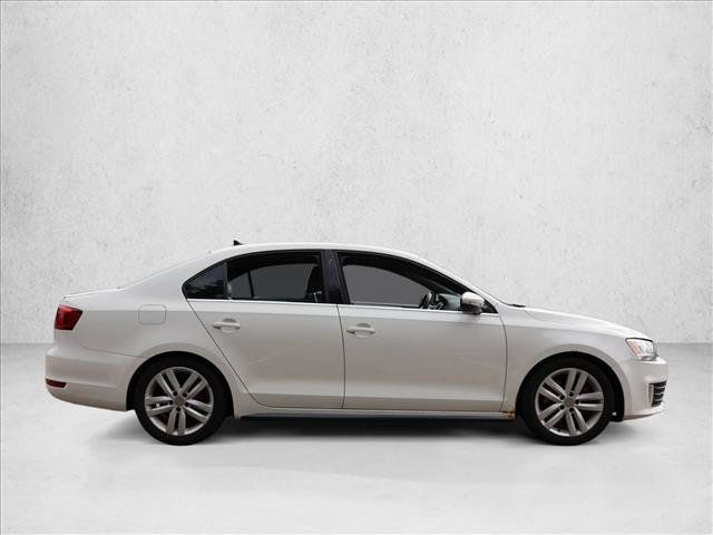Used 2012 Volkswagen Jetta GLI FWD image 4