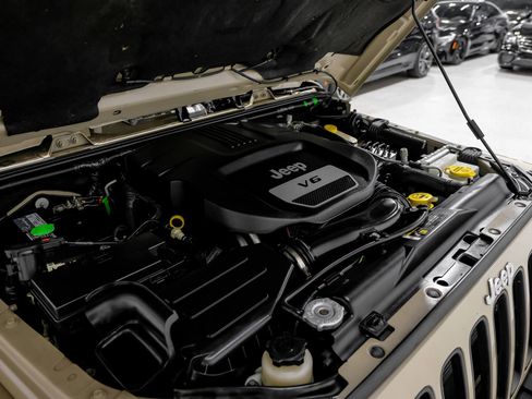 Used 2017 Jeep Wrangler Unlimited Sahara w/ Connectivity Group image 54