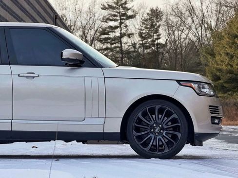 Used 2016 Land Rover Range Rover Supercharged AWD/4WD image 17
