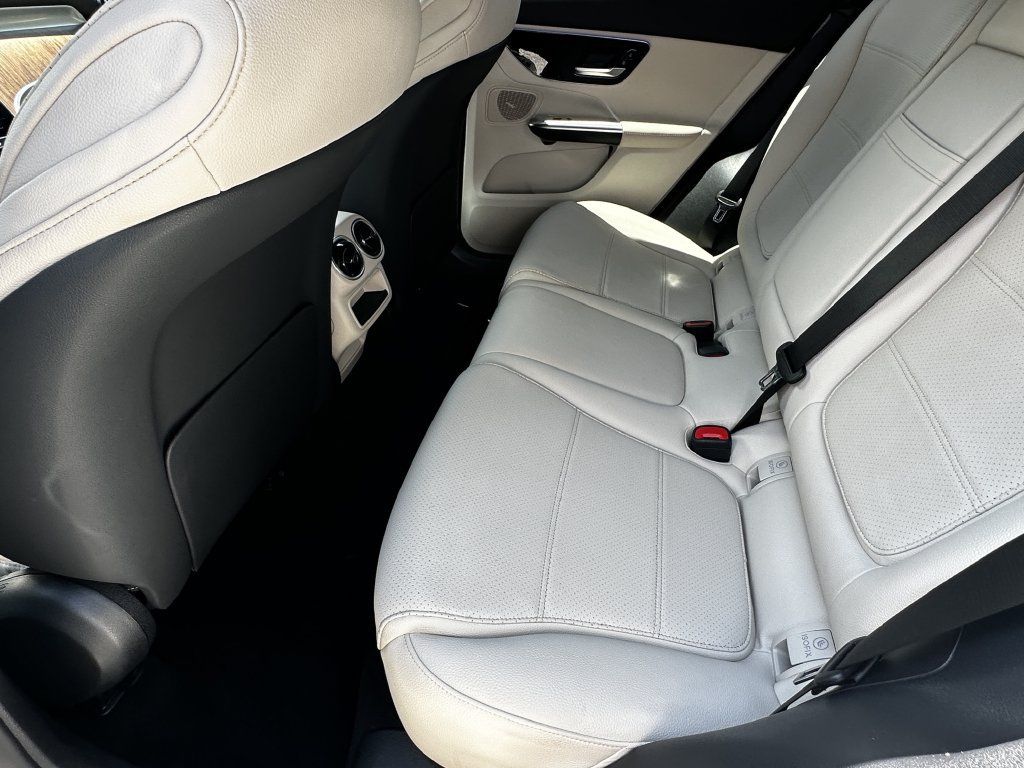 Certified 2025 Mercedes-Benz GLC 350e 4MATIC image 24