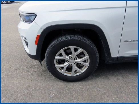 Used 2023 Jeep Grand Cherokee Limited image 4