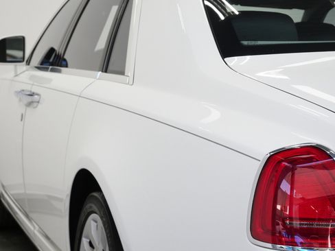 Used 2014 Rolls-Royce Ghost RWD image 44