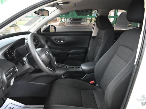 Used 2025 Honda HR-V LX image 13