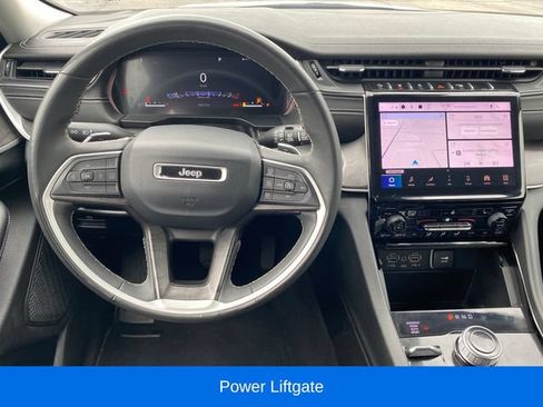 Used 2023 Jeep Grand Cherokee Limited AWD/4WD image 7