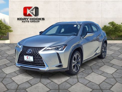 Used 2021 Lexus UX 250h w/ Accessory Package (Z2) AWD/4WD image 1