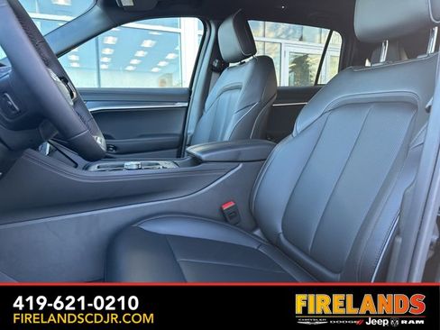 Used 2025 Jeep Wagoneer S Limited image 21