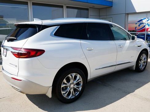 Used 2019 Buick Enclave Avenir w/ Avenir Technology Package image 38