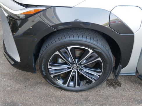 Used 2024 Toyota bZ4X Limited image 15