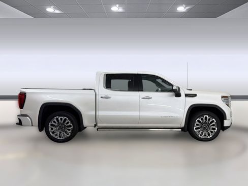 Used 2023 GMC Sierra 1500 Denali Ultimate AWD/4WD image 7