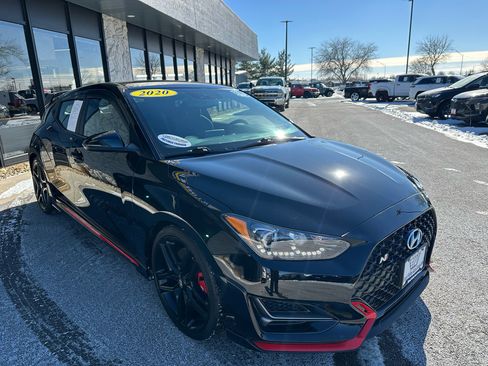 Used 2020 Hyundai Veloster N w/ Performance Package image 9
