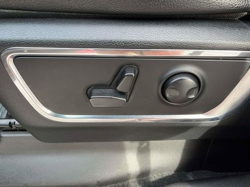 Used 2024 RAM 1500 Laramie AWD/4WD image 30
