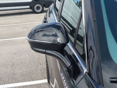 Certified 2022 Lincoln Corsair Reserve w/ Equipment Group 201A image 13