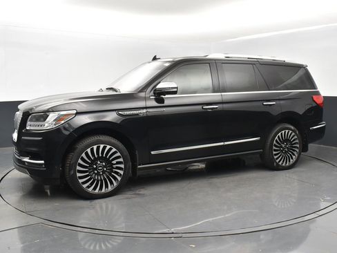 Used 2018 Lincoln Navigator Black Label image 1