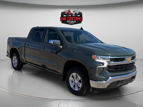 Used 2025 Chevrolet Silverado 1500 LT image 1
