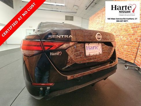 Used 2021 Nissan Sentra SV w/ SV Premium Package image 5