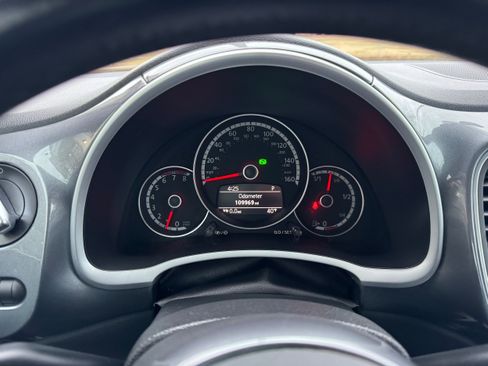Used 2013 Volkswagen Beetle 2.5 FWD image 13