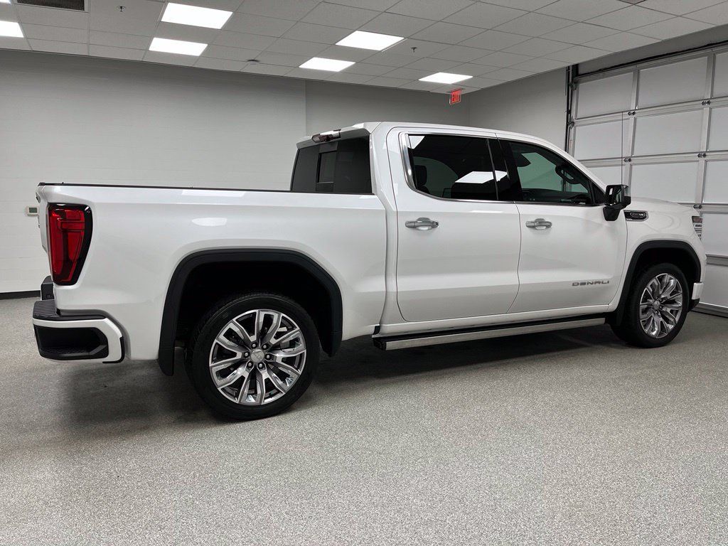 Used 2023 GMC Sierra 1500 Denali w/ Denali Reserve Package AWD/4WD image 11