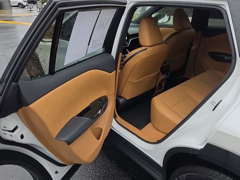 Certified 2024 Lexus RZ 450e Premium w/ Accessory Package (2T) image 18