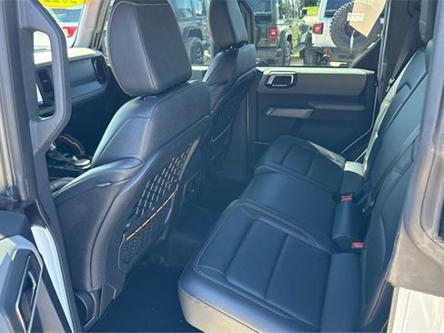 Used 2022 Ford Bronco Badlands image 10