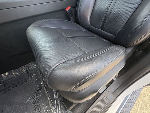 Used 2024 Jeep Wagoneer L Series II w/ Flexible Seating Group AWD/4WD image 32