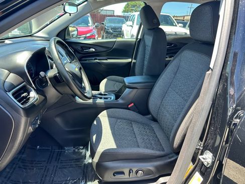 Used 2024 Chevrolet Equinox LT FWD image 11