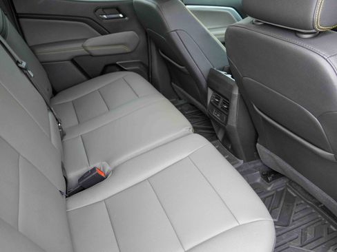 Used 2023 Chevrolet Colorado ZR2 w/ ZR2 Convenience Package III image 33