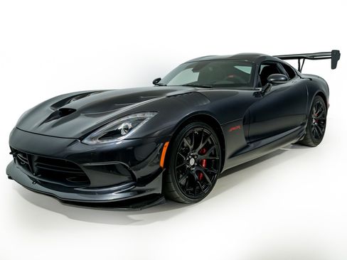 Used 2016 Dodge Viper GTC w/ ACR Package RWD image 2