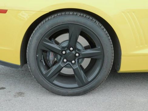 Used 2014 Chevrolet Camaro SS w/ RS Package image 26