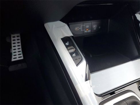 New 2026 Kia Sorento SX image 24