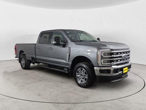 Used 2025 Ford F350 Lariat w/ FX4 Off-Road Package image 7