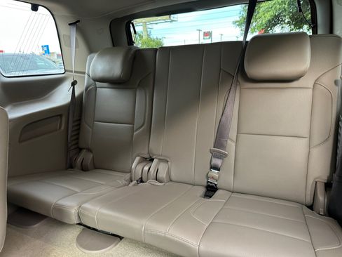 Used 2018 Chevrolet Tahoe Premier RWD image 25
