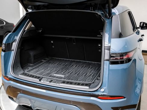 Used 2024 Land Rover Range Rover Evoque Dynamic SE image 56