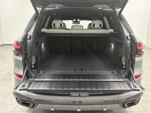 Used 2024 BMW X5 xDrive40i w/ M Sport Package AWD/4WD image 8