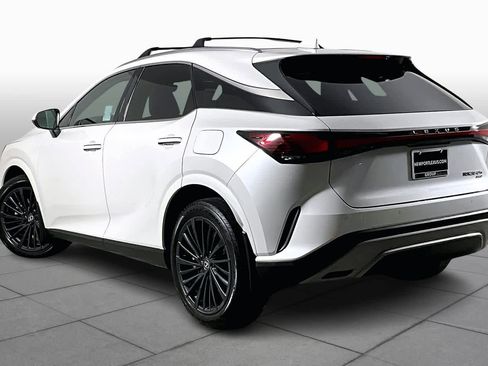 Used 2025 Lexus RX 350h image 11
