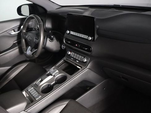Used 2022 Hyundai Kona Limited w/ Cargo Package FWD image 28