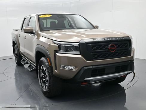 Used 2023 Nissan Frontier PRO-4X w/ Technology Package image 2