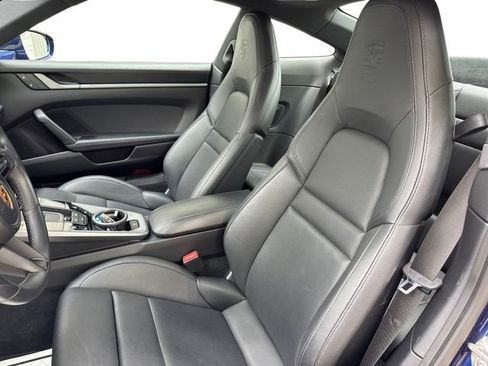 Used 2022 Porsche 911 Carrera RWD image 9