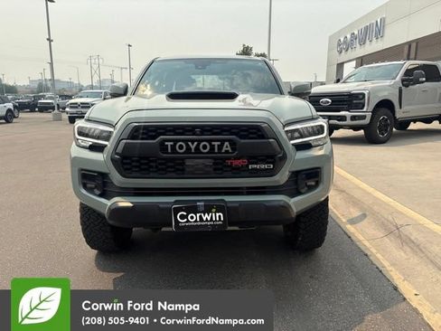Used 2021 Toyota Tacoma TRD Pro AWD/4WD image 3