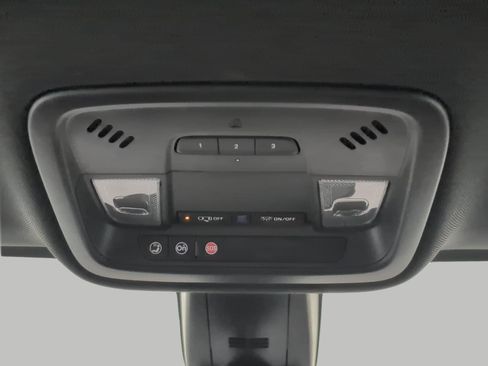 Certified 2023 Chevrolet Traverse LT AWD/4WD image 18