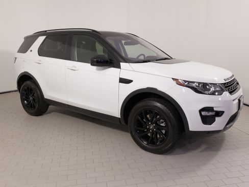 Used 2018 Land Rover Discovery Sport HSE AWD/4WD image 7