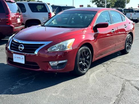 Used 2014 Nissan Altima 2.5 S w/ Display Audio Package image 9