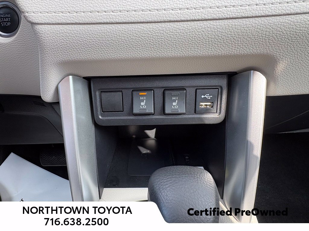 Used 2022 Toyota Corolla Cross XLE w/ Convenience Package AWD/4WD image 26