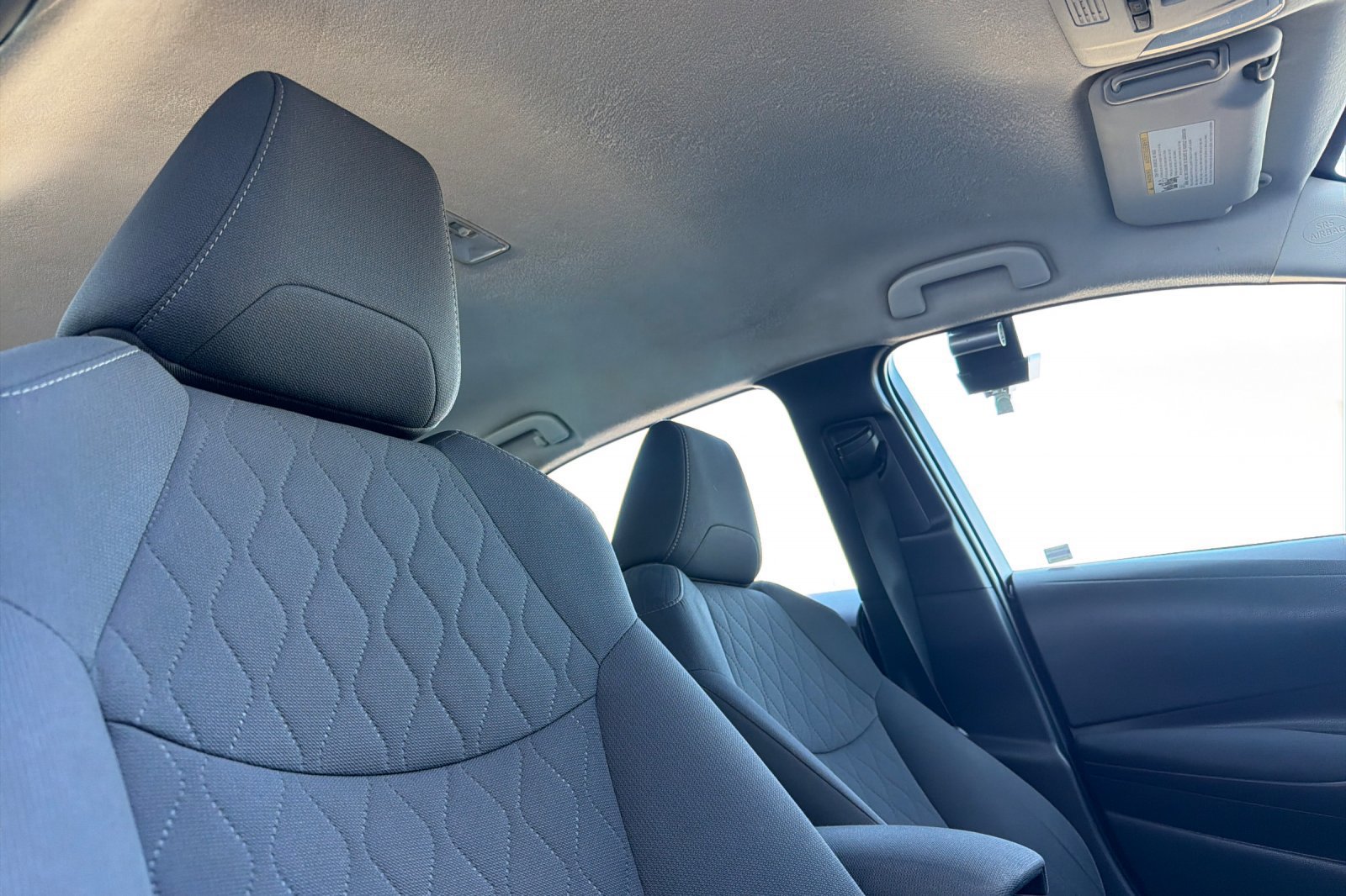 Used 2022 Toyota Corolla LE FWD image 15