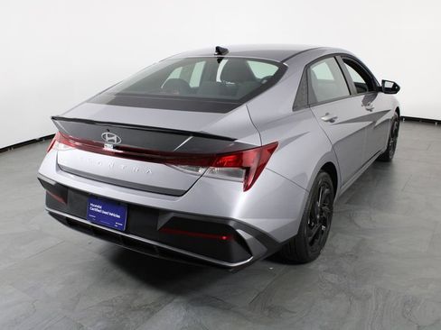 Used 2026 Hyundai Elantra Sport image 15