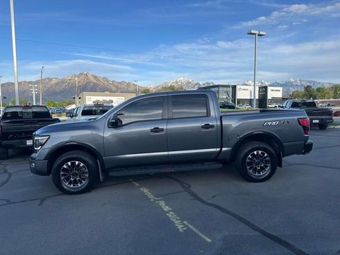 Used 2023 Nissan Titan PRO-4X w/ Pro-4x Convenience Package AWD/4WD image 5
