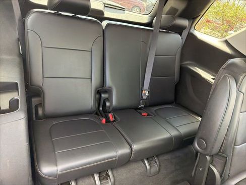 Used 2018 Chevrolet Traverse LT AWD/4WD image 11